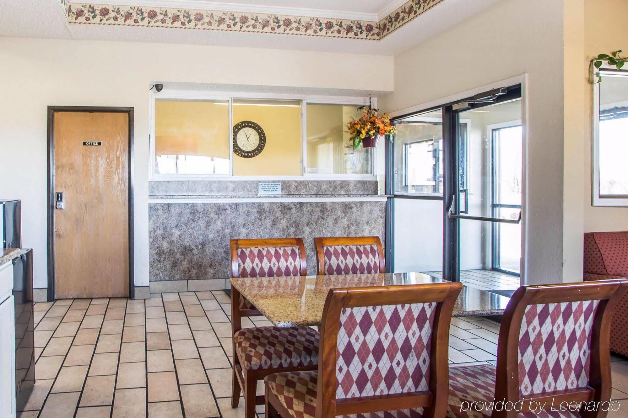Red Lion Inn & Suites Caseyville Ngoại thất bức ảnh